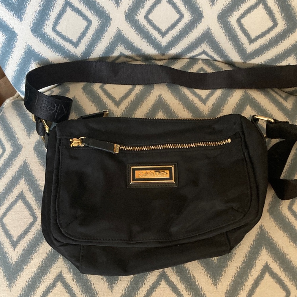 Calvin Klein Black Nylon Crossbody Bag 🌸